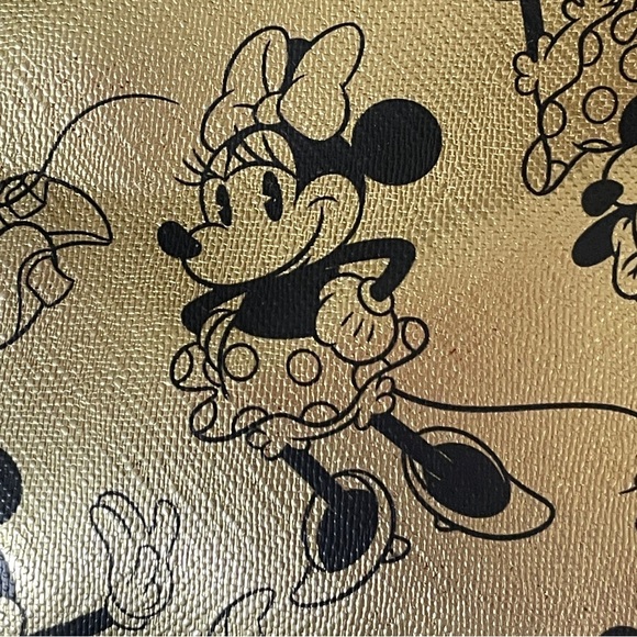 DISNEY Minnie Mouse Gold Wristlet frolicking flirty fun Minnie’s dancing whimsy - Picture 8 of 14